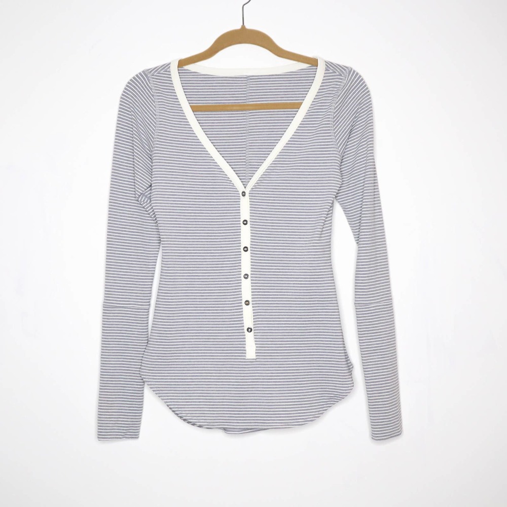 LULULEMON Awesoma Henley in Hyper Stripe Gray 4